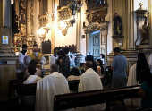  Missa para celebrar a Pscoa, na Igreja da Ordem Terceira do Carmo, em So Paulo 