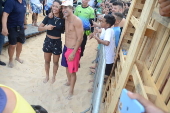 O surfista itlo ferreira ,vence estreia de campeonato em natal .