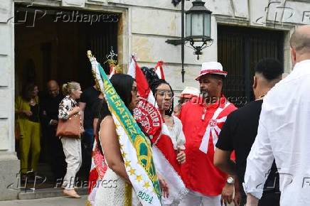 Velrio  de Rosa Magalhes no RJ