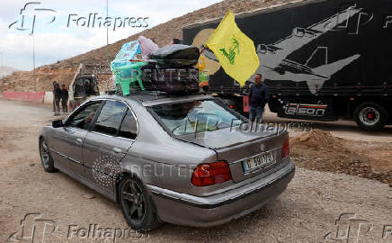 People who had fled hostilities in Lebanon to Syria, return to Lebanon through the Masnaa border crossing