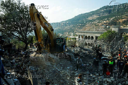 Aftermath of an Israeli strike, in the town of Almat