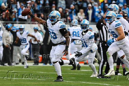 NFL: Detroit Lions at Chicago Bears