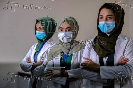 Taliban bans female medical education, Afghan female doctors and midwives face setback