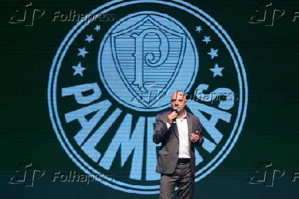 Palmeiras apresenta patrocinador master