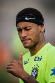 Neymar no treino da seleo brasileira 