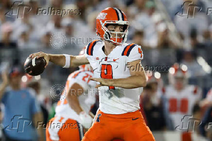 NCAA Football: Illinois at Penn State