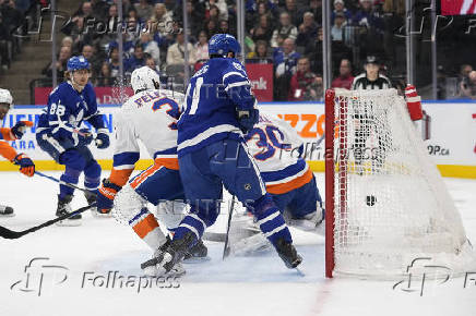 NHL: New York Islanders at Toronto Maple Leafs