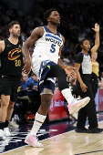 NBA: Cleveland Cavaliers at Minnesota Timberwolves