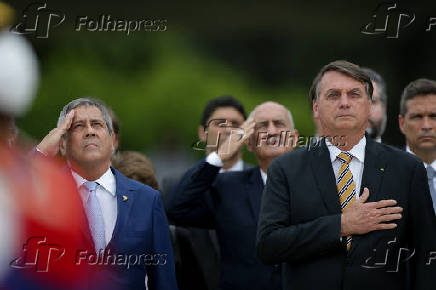 Luiz Eduardo Ramos ao lado de Walter Braga Netto e Jair Bolsonaro em cerimnia