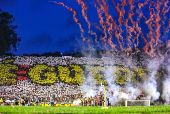 FUTEBOL-TORCIDAS