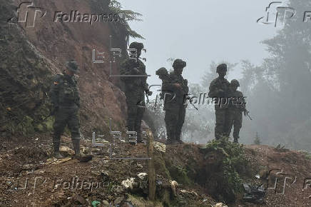 Las autoridades colombianas recuperan una cordillera devastada por la fiebre del oro