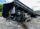 Traffic accident after a packed bus collided with a truck, at the Fernao Dias national highway