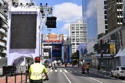 Preparativos Ano Novo na Paulista