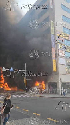 Building fire in South Korea's Seongnam