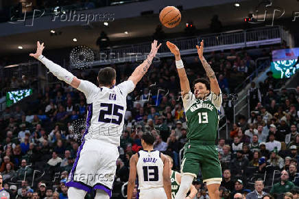 NBA: Sacramento Kings at Milwaukee Bucks