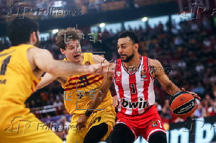 Basketball EuroLeague play-offs - Olympiacos Piraeus vs FC Barcelona