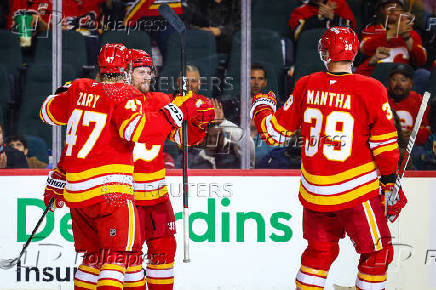 NHL: Preseason-Vancouver Canucks at Calgary Flames