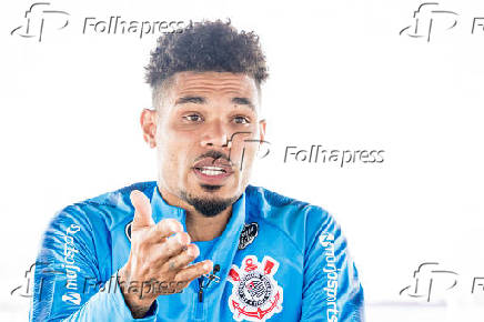 Entrevista com o jogador Jnior Urso, volante de Corinthians