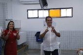 Evandro Leito candidato do PT vota em Fortaleza