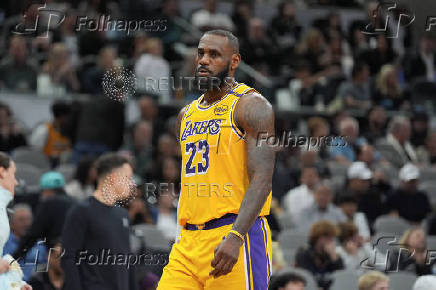 NBA: Los Angeles Lakers at San Antonio Spurs