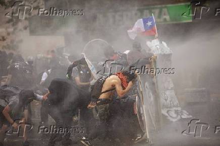 Onda de protestos na cidade de Santiago, no Chile
