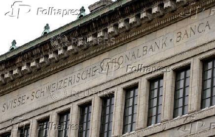 FILE PHOTO: Swiss National Bank press conference in Zurich