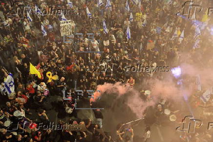 Relatives of Israeli hostages hold rally to mark 400 days since 2023 Hamas attack