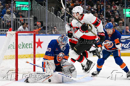 NHL: Ottawa Senators at New York Islanders