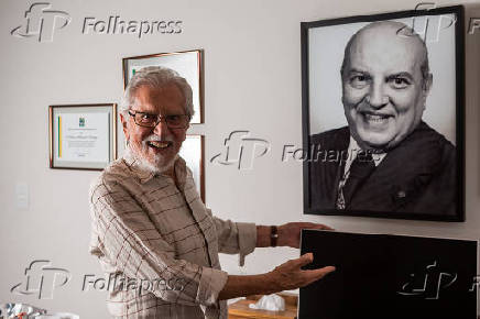 Retrato do apresentador Carlos Alberto de Nbrega