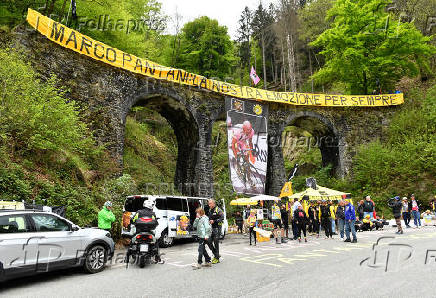 Giro d'Italia - Stage 2 - San Francesco al Campo to Santuario di Oropa