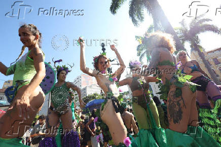 Unofficial kick off of Rio's Carnival with the weed block parade in Rio