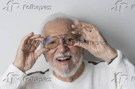 Retrato do apresentador e humorista Carlos Alberto de Nbrega