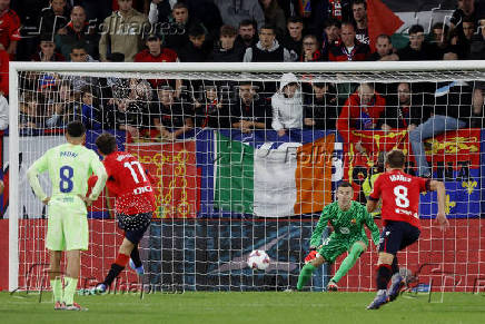 LaLiga - Osasuna v FC Barcelona