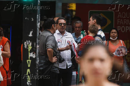 Folhapress Fotos Vanderlei Luxemburgo Pede Voto Para Lula Na Paulista