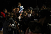 Migrant caravan leaves Tapachula to reach the U.S. border