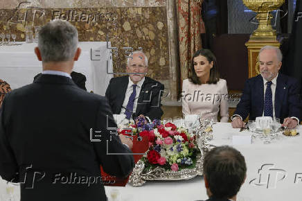 Los reyes ofrecen un almuerzo tras la entrega del Premio Cervantes
