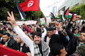 Tunisian students protest in solidarity with the Palestinian people in Tunis