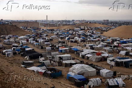 Heavy rain flooded tents in Khan Yunis camp