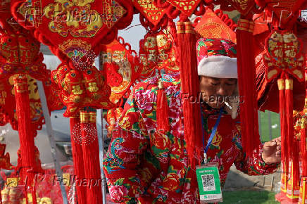 Market ahead of the Lunar New Year in Beijing