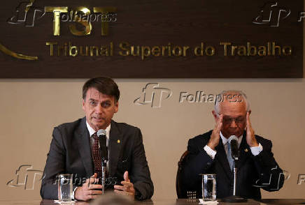 Bolsonaro  se rene com o presidente do TST, Britto Pereira