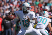 NFL: Miami Dolphins at New England Patriots