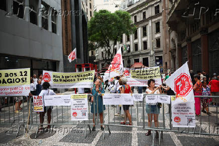 Protesto contra leilo de trecho da Nova Raposo