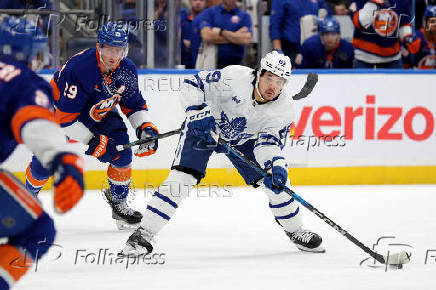 NHL: Toronto Maple Leafs at New York Islanders