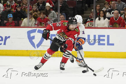 NHL: New York Islanders at Chicago Blackhawks