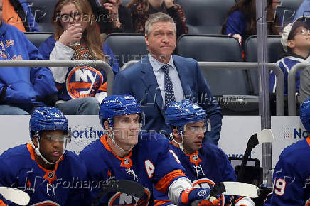 NHL: Toronto Maple Leafs at New York Islanders