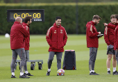 Champions League - Arsenal Training