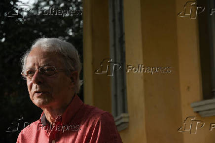 O frade, escritor e telogo Frei Betto, apoiador do PT, em convento onde vive, em SP