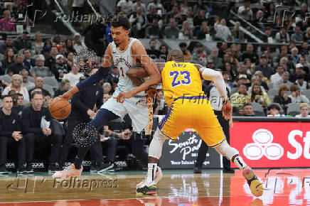 NBA: Los Angeles Lakers at San Antonio Spurs