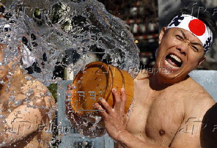 Ice bath purification ceremony at Kanda Myojin Shrine