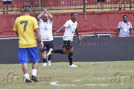 Jogo de despedida do jogador paulinho no caninde em so paulo